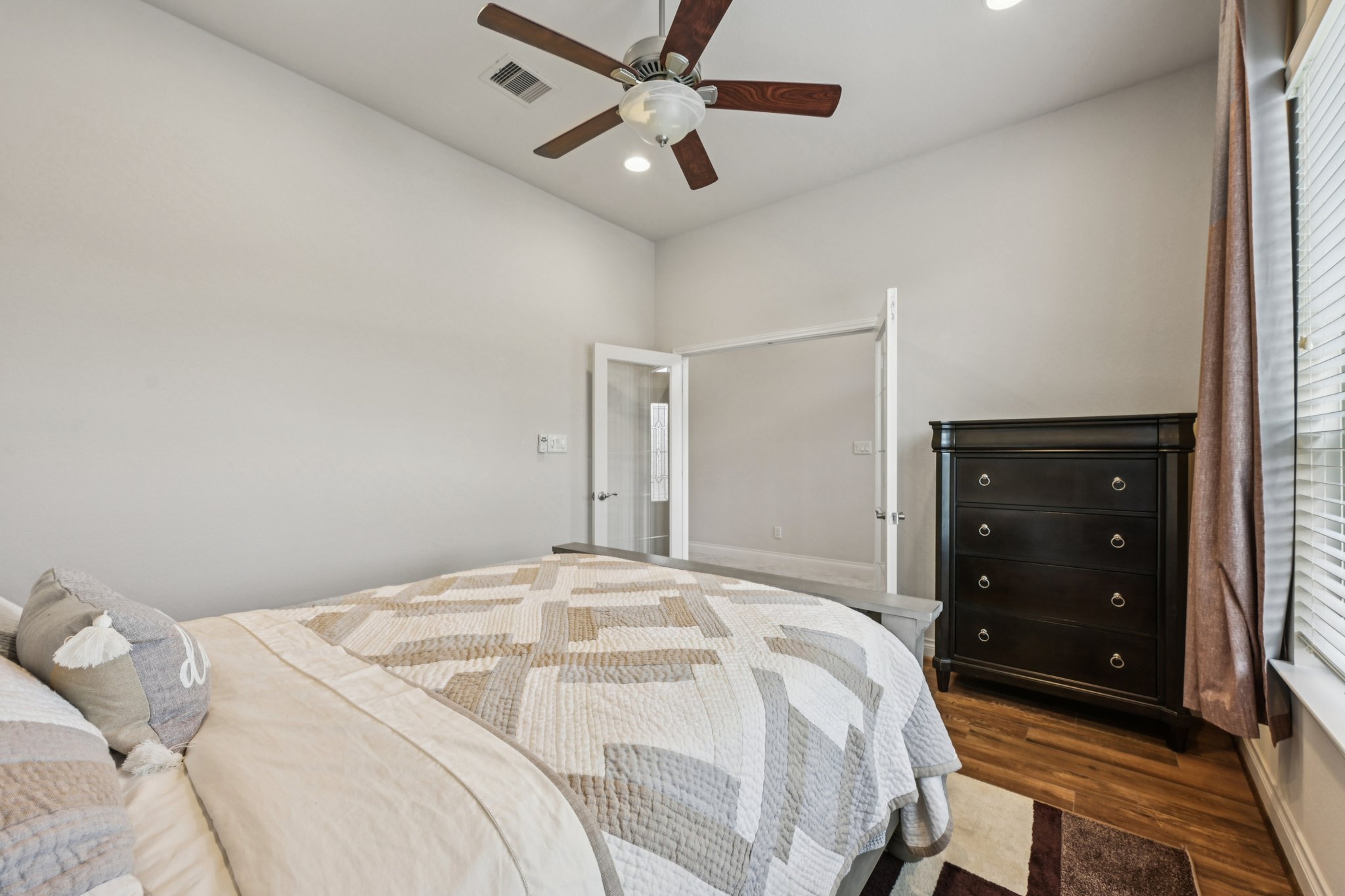 Foggy Riv-L0801-022.jpg