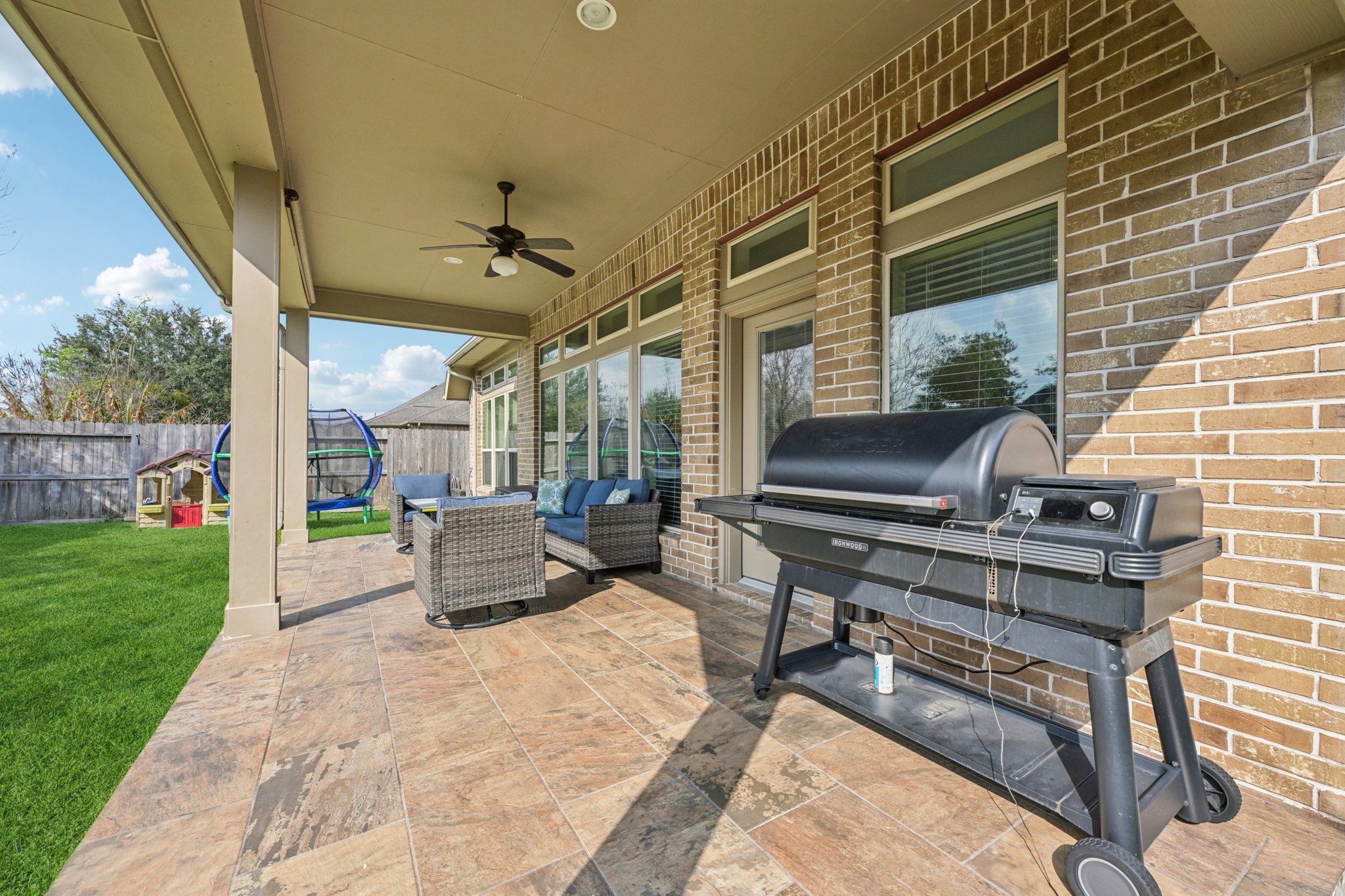 Foggy Riv-L0801-038.jpg