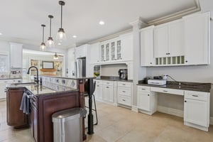 Chesterfield Forest Dr-S0402-014.jpg