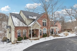 Chesterfield Forest Dr-S0402-053.jpg