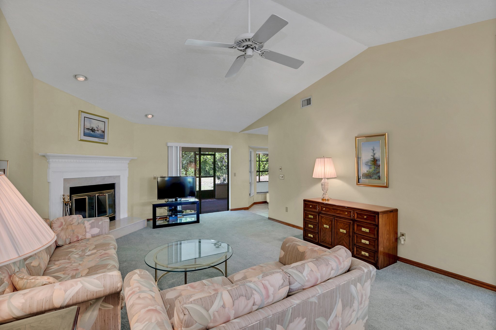 1002 E Gaucho Cir, Deltona, FL 32725, USA Photo 4