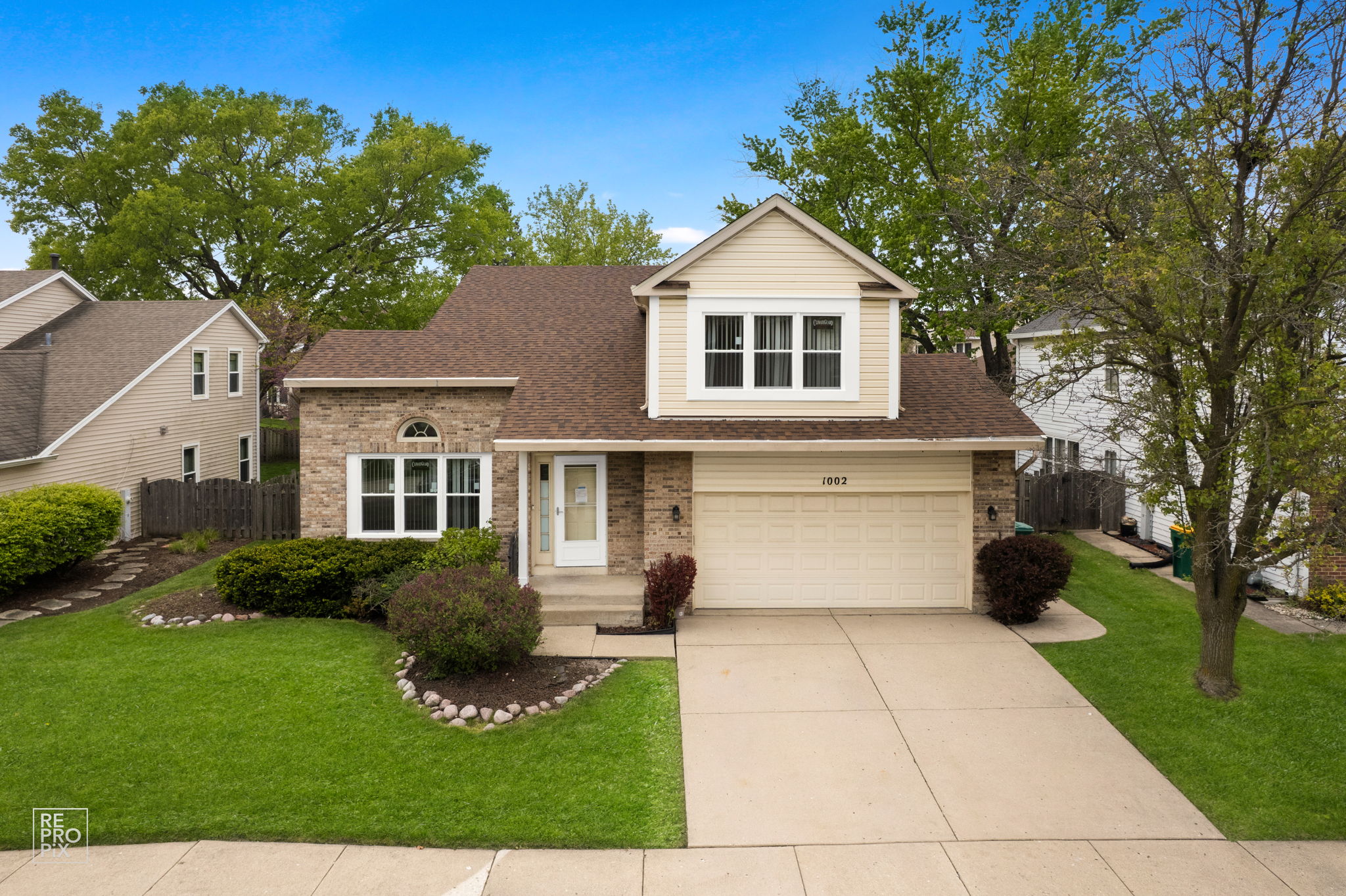 1002 Hobson Dr, Buffalo Grove, IL 60089_006
