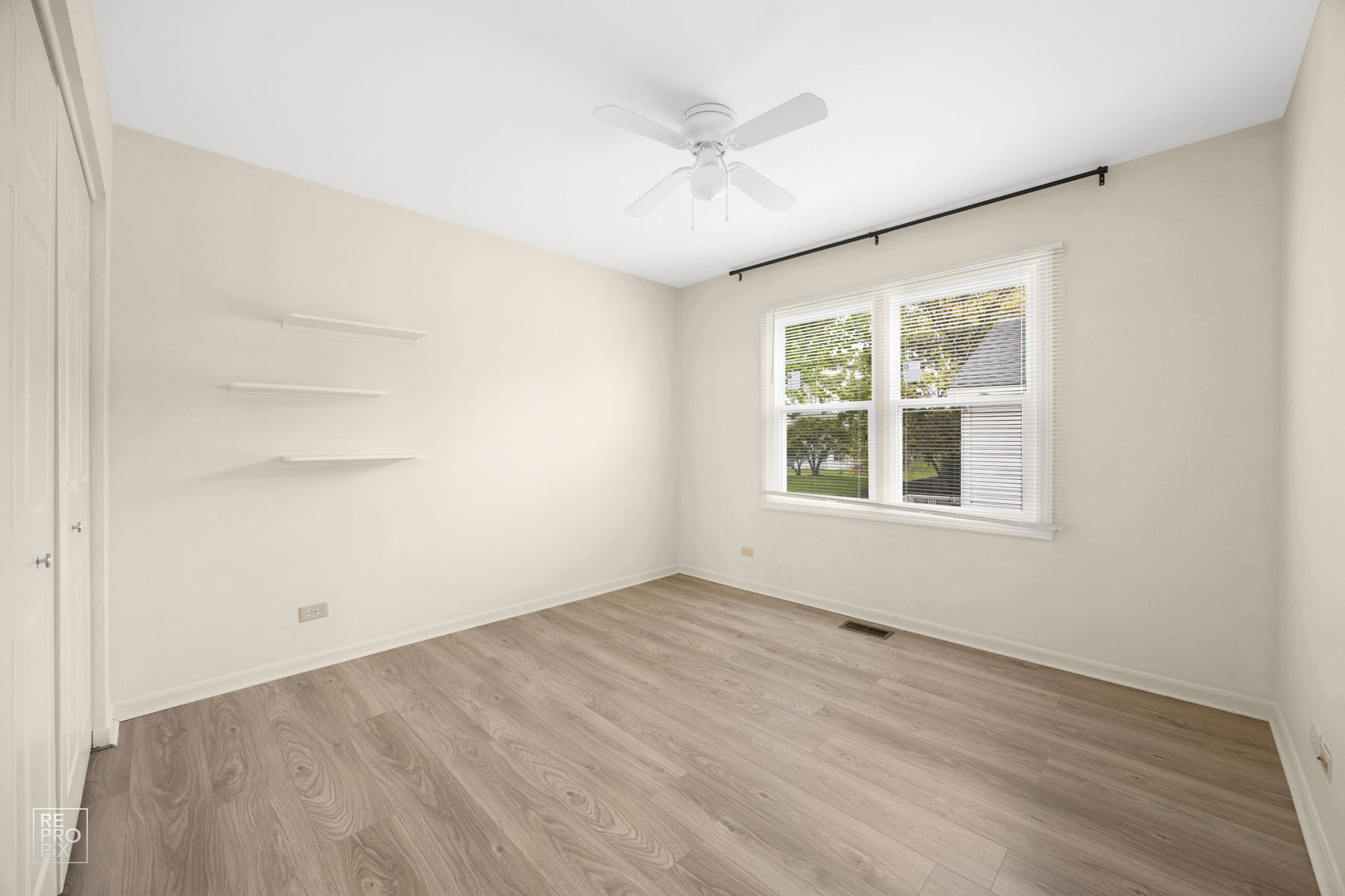1002 Hobson Dr, Buffalo Grove, IL 60089_020