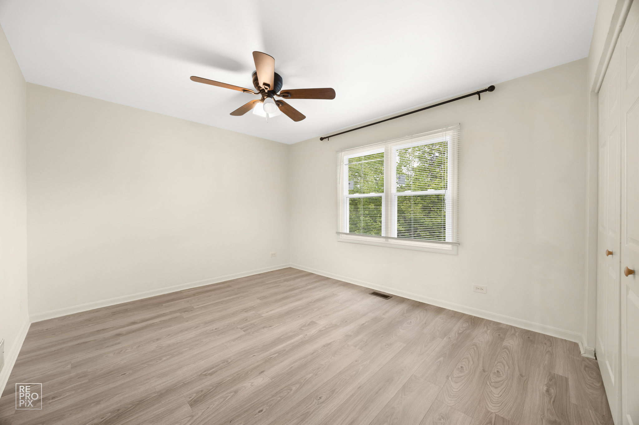 1002 Hobson Dr, Buffalo Grove, IL 60089_021