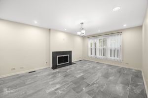 1002 Hobson Dr, Buffalo Grove, IL 60089_010