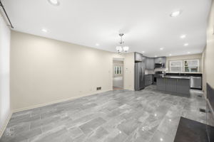 1002 Hobson Dr, Buffalo Grove, IL 60089_012