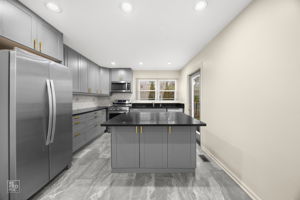 1002 Hobson Dr, Buffalo Grove, IL 60089_013