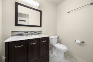 1002 Hobson Dr, Buffalo Grove, IL 60089_016