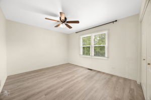 1002 Hobson Dr, Buffalo Grove, IL 60089_021