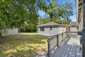 055_F8_1002 Lochbrae Rd