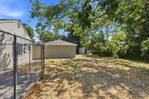 059_F8_1002 Lochbrae Rd