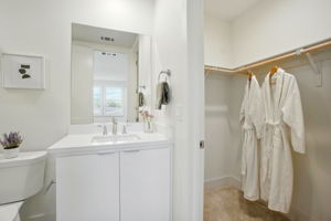  Photo 36