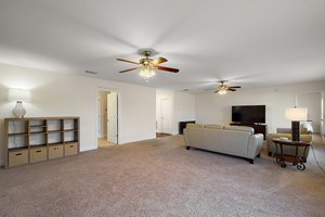 Enormous Bonus Room!
