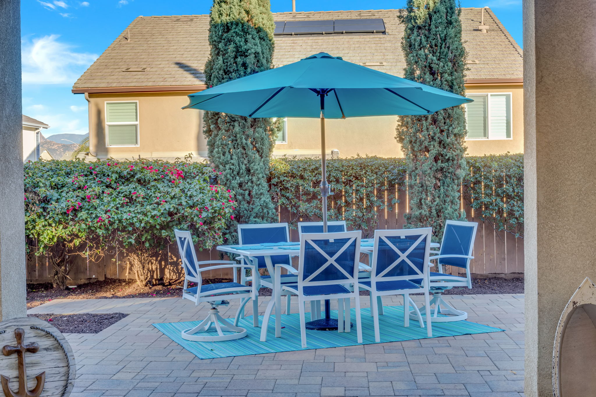  Photo 93