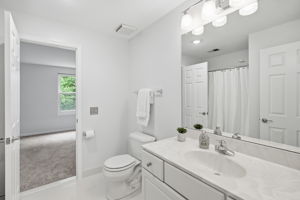 Bathroom 2 with access from Bedroom and Hallway