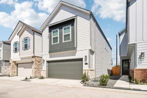 Houston - Spring Brook Village - 10024 Rustic Charm St Houston TX 77080 - 002