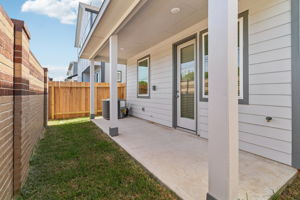 Houston - Spring Brook Village - 10024 Rustic Charm St Houston TX 77080 - 032