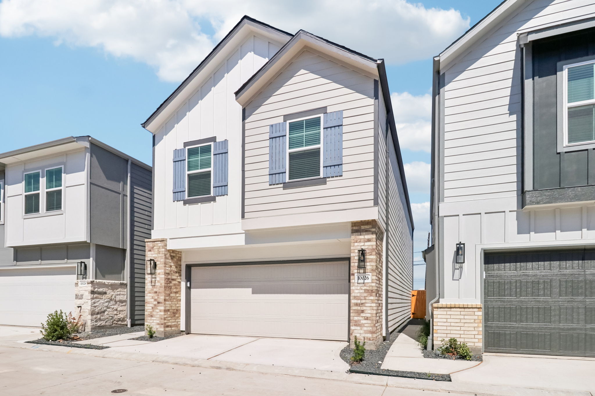 Houston - Spring Brook Village - 10026 Rustic Charm St Houston TX 77080 - 002