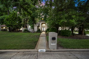  Photo 0