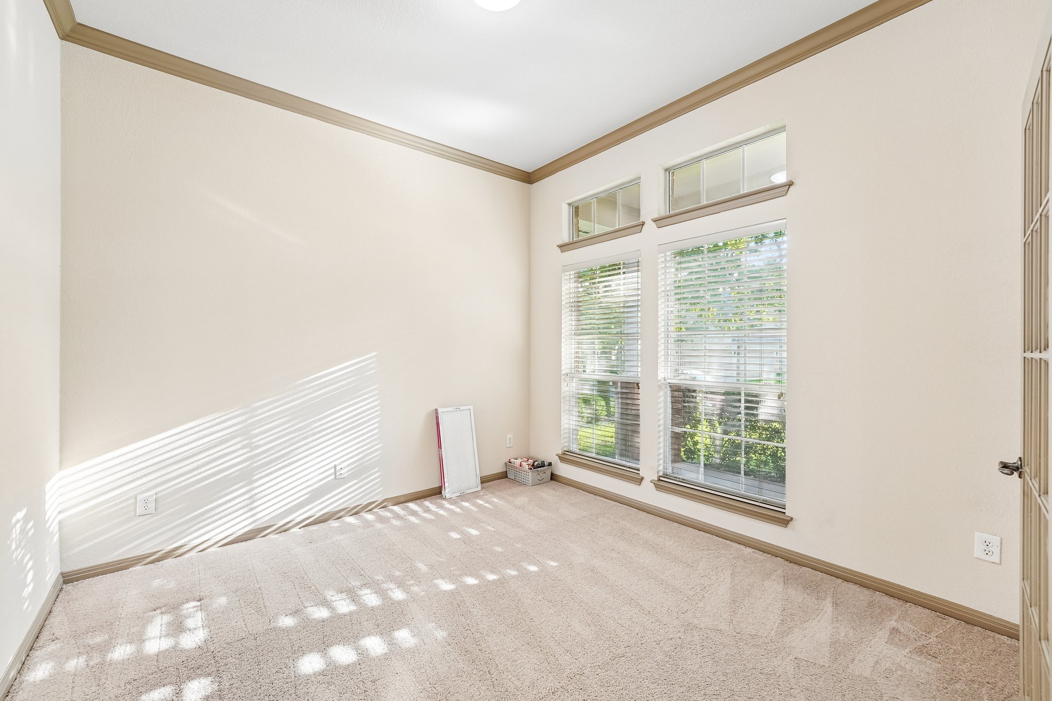 10028 Lisi Anne Dr-S2307-018.jpg