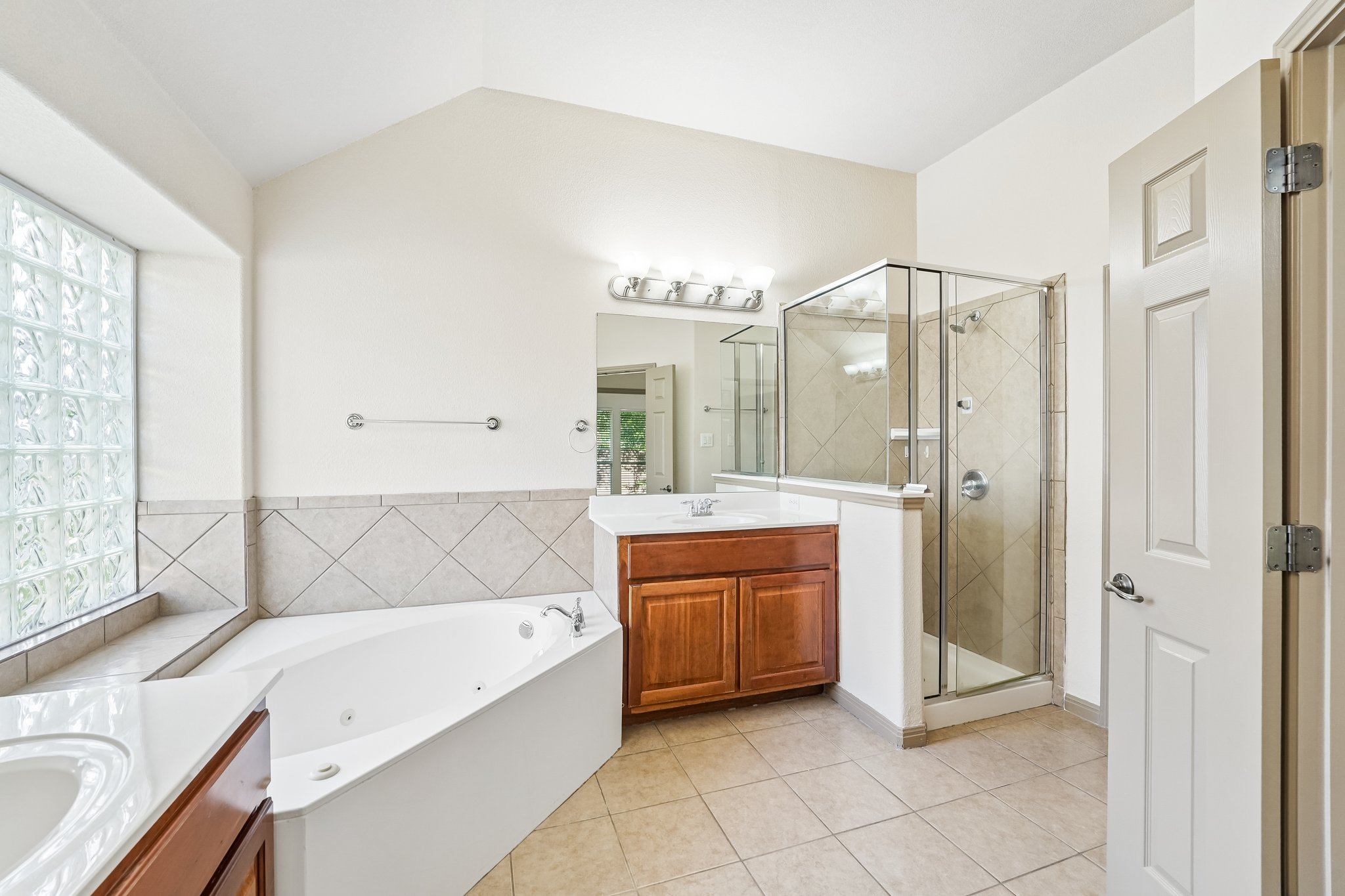 10028 Lisi Anne Dr-S2307-029.jpg