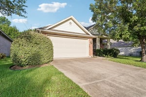 10028 Lisi Anne Dr-S2307-002.jpg