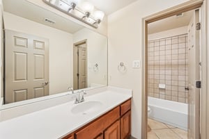10028 Lisi Anne Dr-S2307-020.jpg