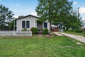  Photo 0