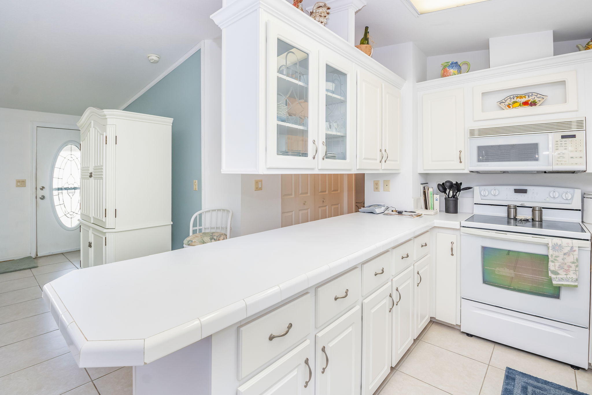 1003 Crystal Lake Dr, Naples, FL 34120, USA Photo 13