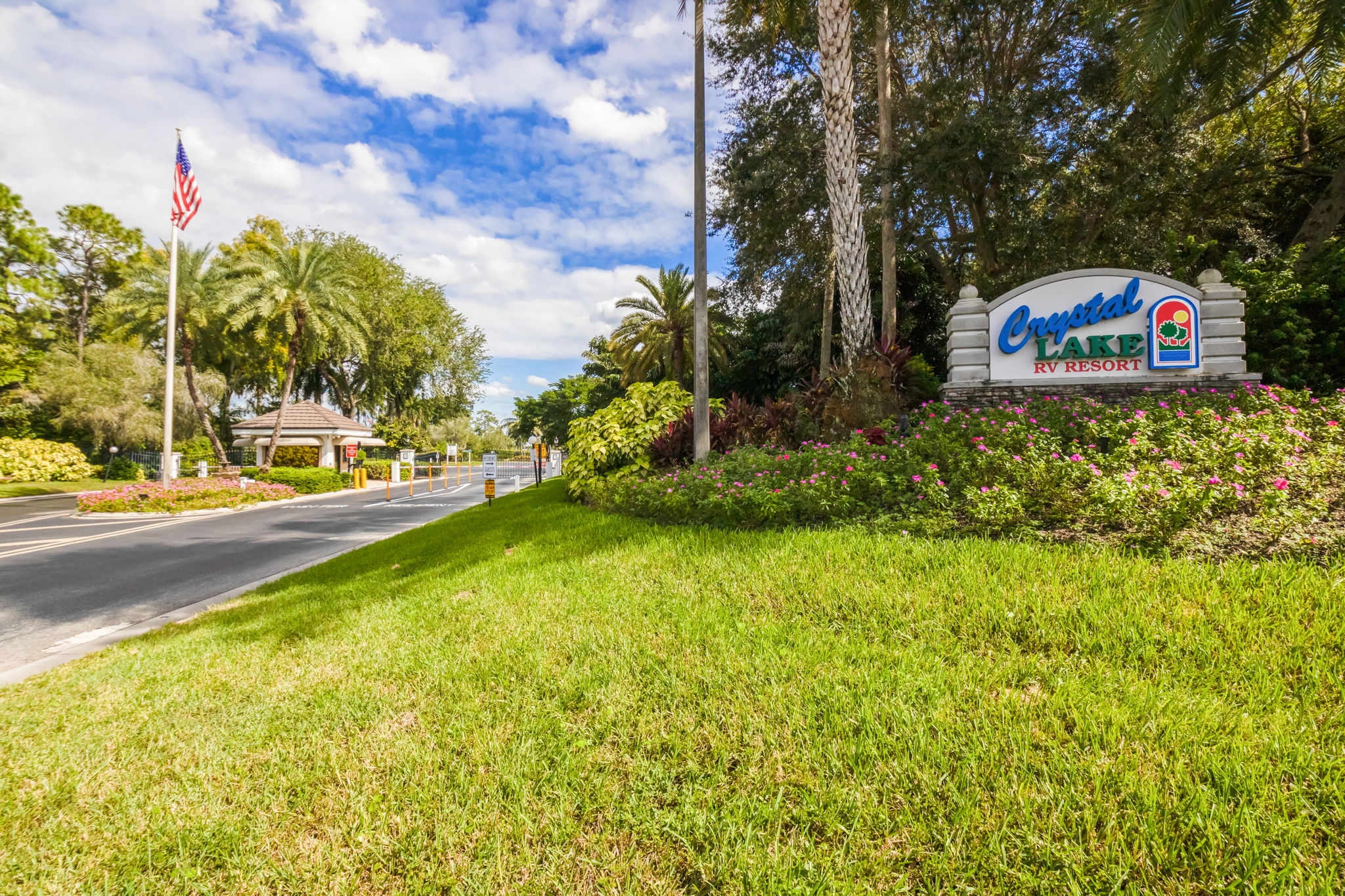 1003 Crystal Lake Dr, Naples, FL 34120, USA Photo 32