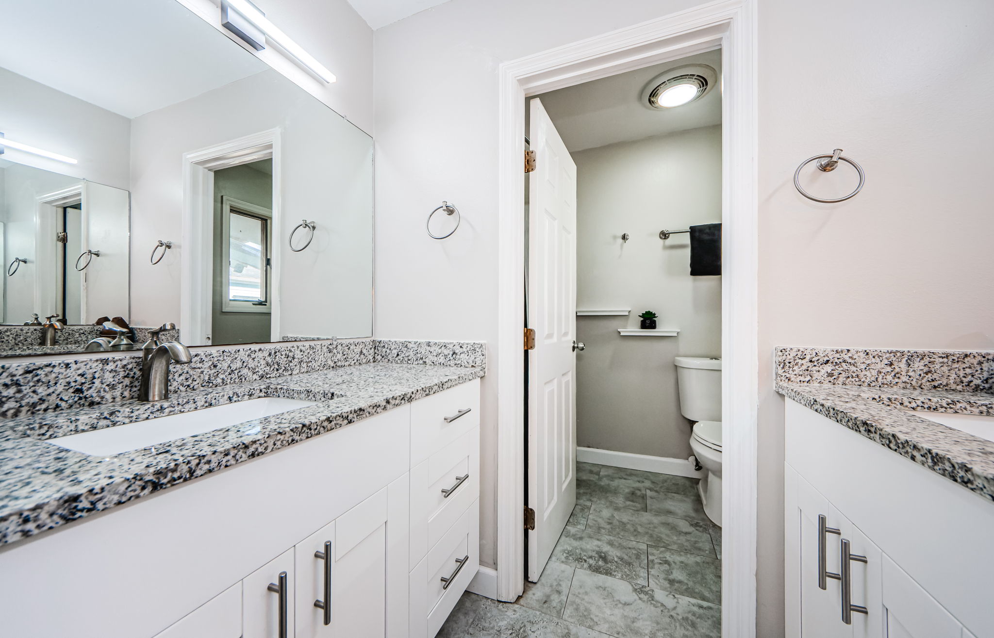 Master Bathroom 1a