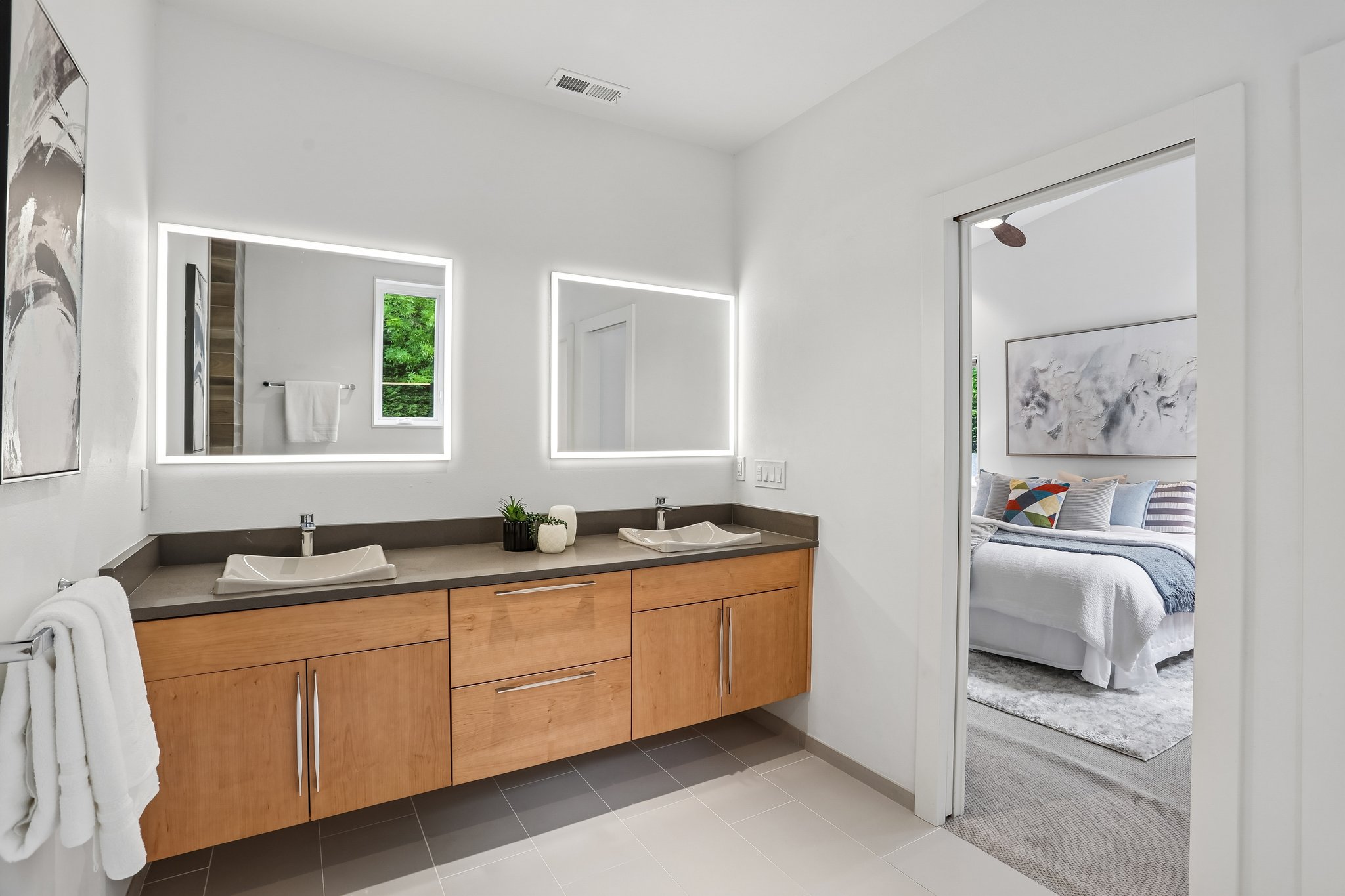 37th Ave SW-S1108-039.jpg