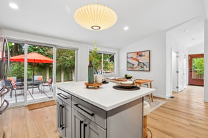37th Ave SW-S1108-016.jpg