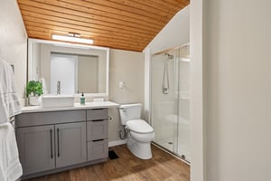 37th Ave SW-S1108-020.jpg