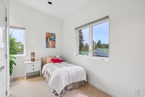 37th Ave SW-S1108-025.jpg