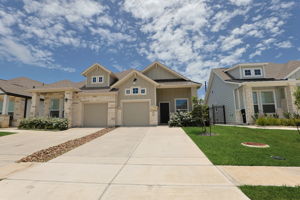  Photo 0