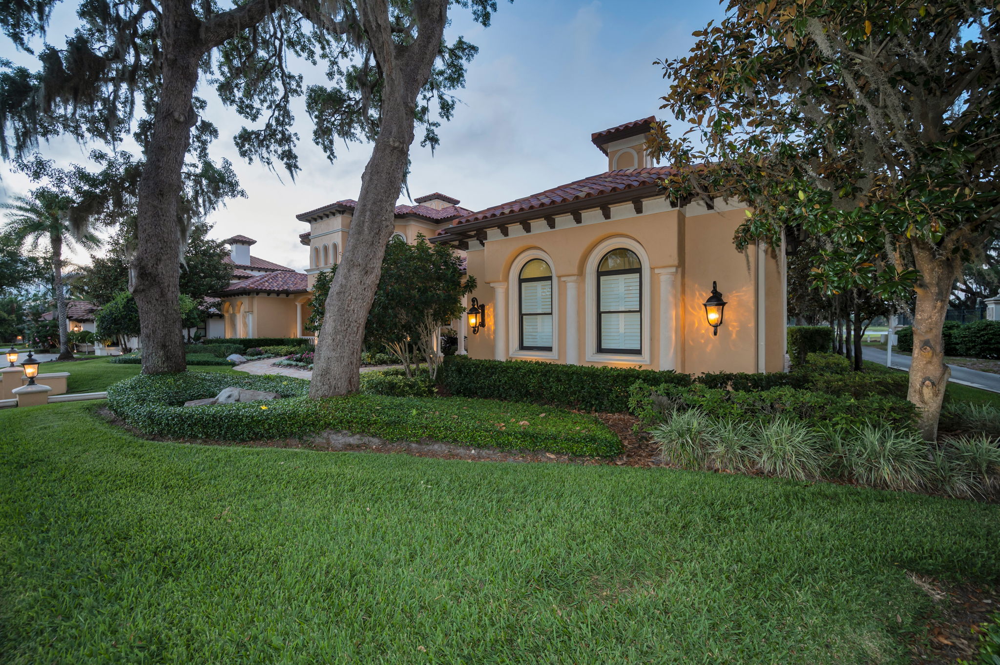 Front Exterior22
