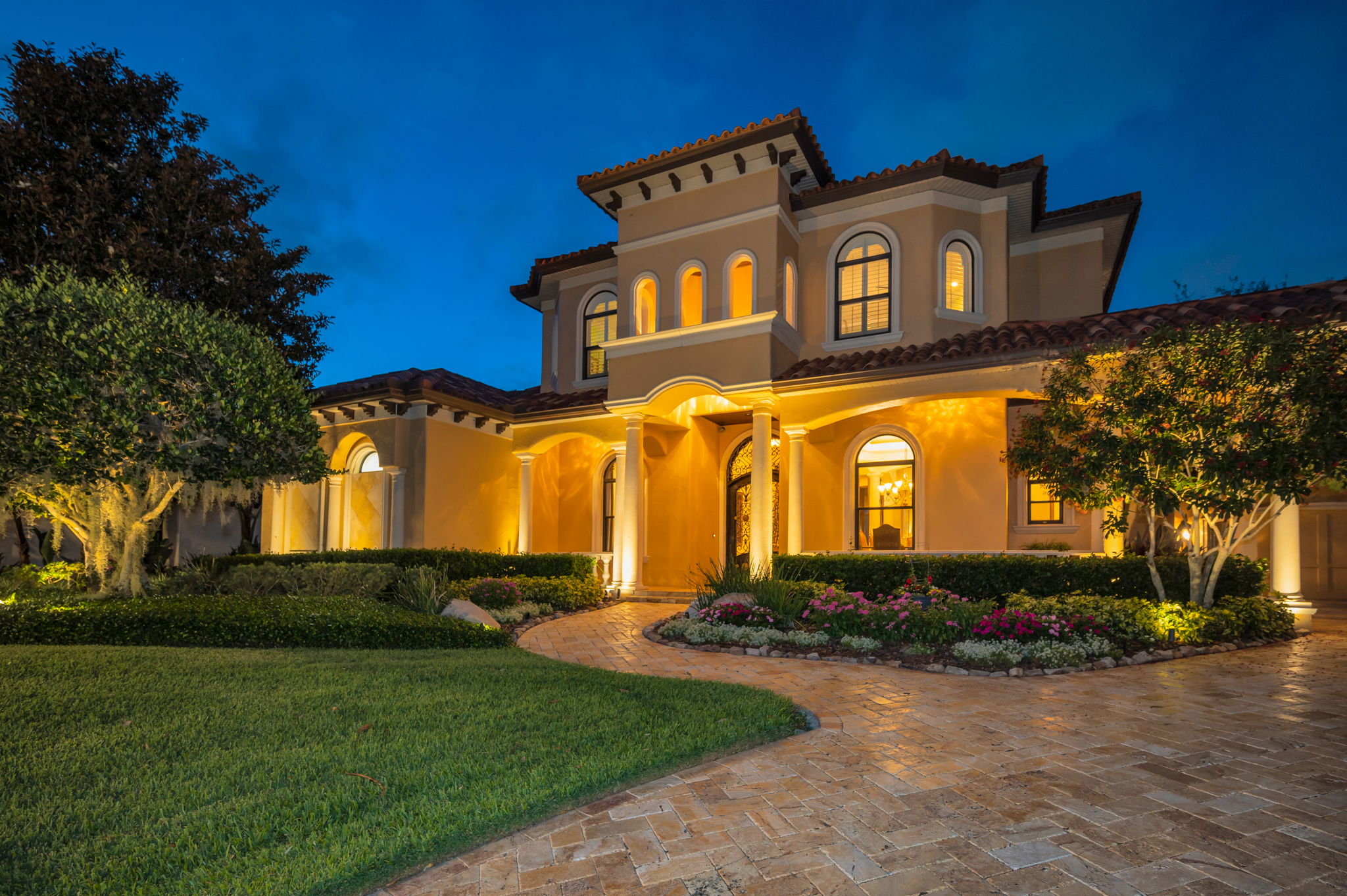 Front Exterior41