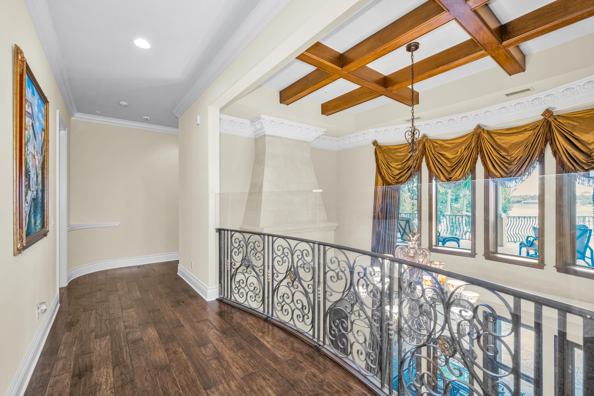 Upper Level Loft 1