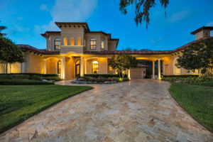 Front Exterior30