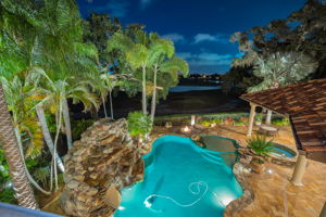 Upper Level Balcony View20