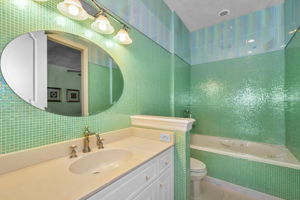 Upper Level Bathroom 5a