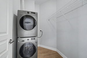  Photo 30