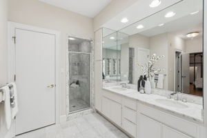 Main Level Primary Bath - Reverse