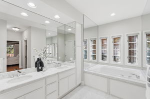 Main Level Primary Bath