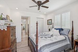 N 26th St-S2409-047.jpg