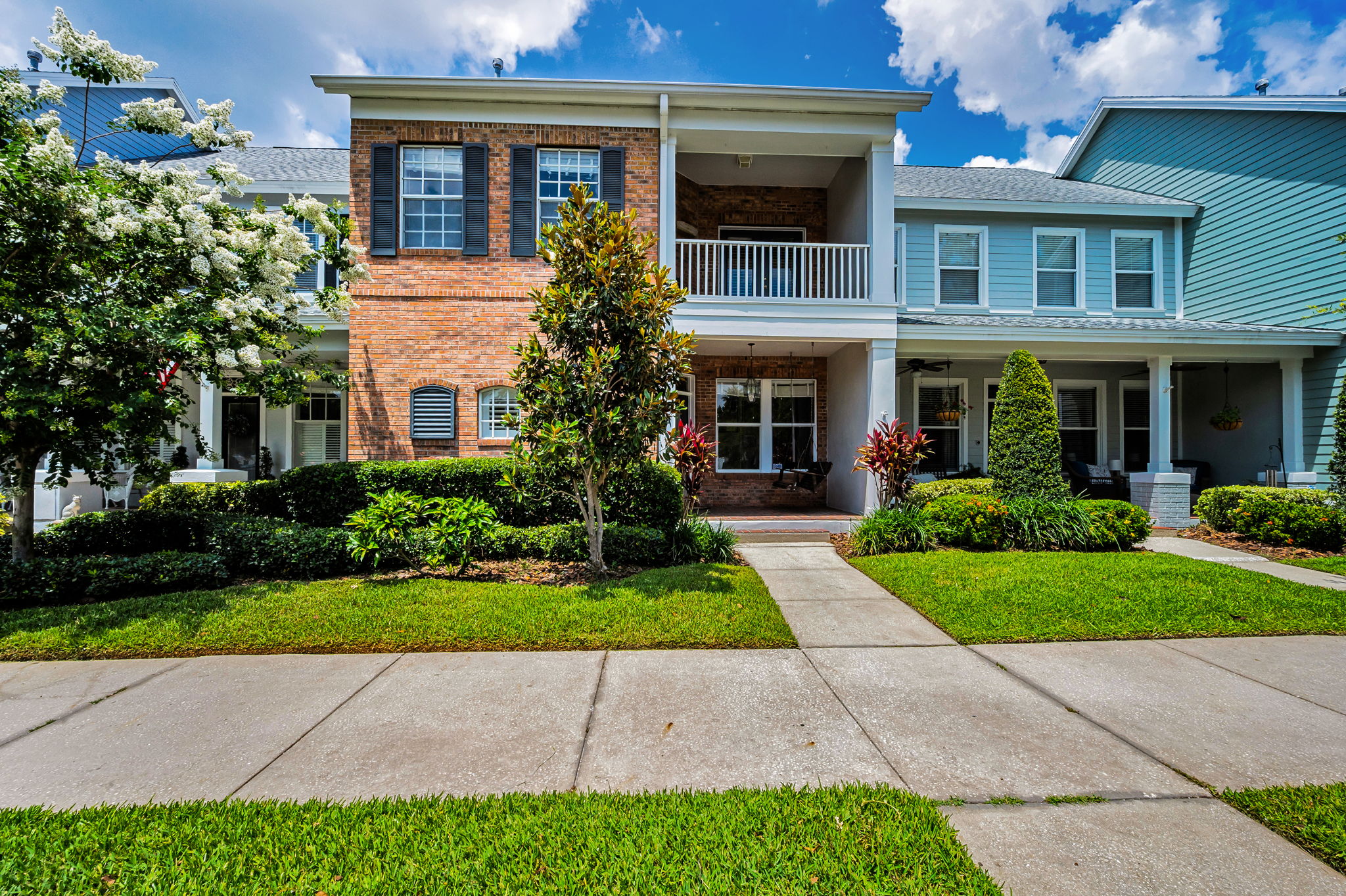 Front Exterior4