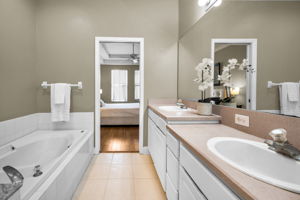 First Floor Master Bathroom1c