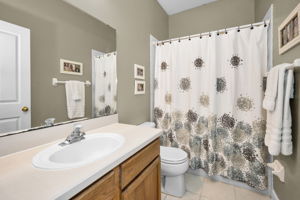 Upper Level Bathroom2