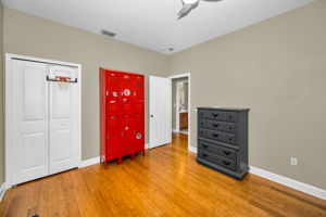 Upper Level Bedroom3b